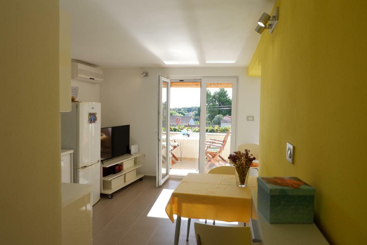 Apartment Marija Premantura Eksteriør billede
