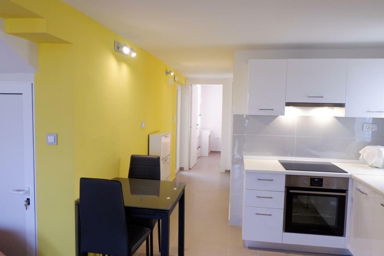 Apartment Marija Premantura Eksteriør billede